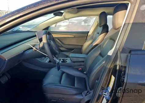 2022 Tesla Model 3 z USA, uszkodzony, nr VIN 5YJ3E1EB3NF180999